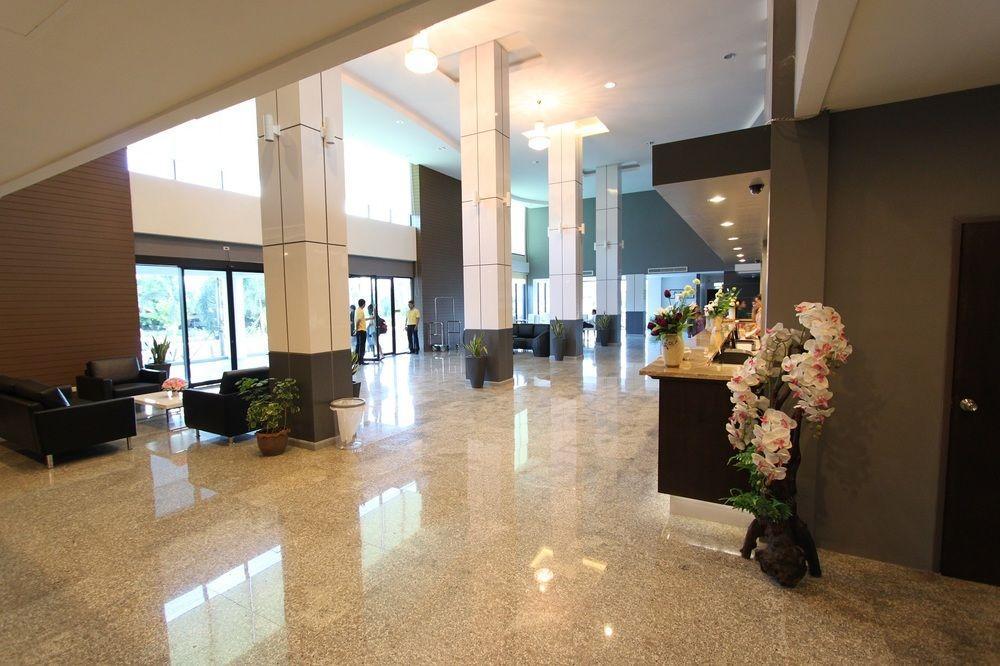 Hotel S Tara Grand Surat Thani Exteriér fotografie
