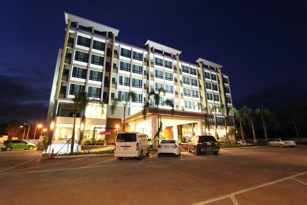 Hotel S Tara Grand Surat Thani Exteriér fotografie
