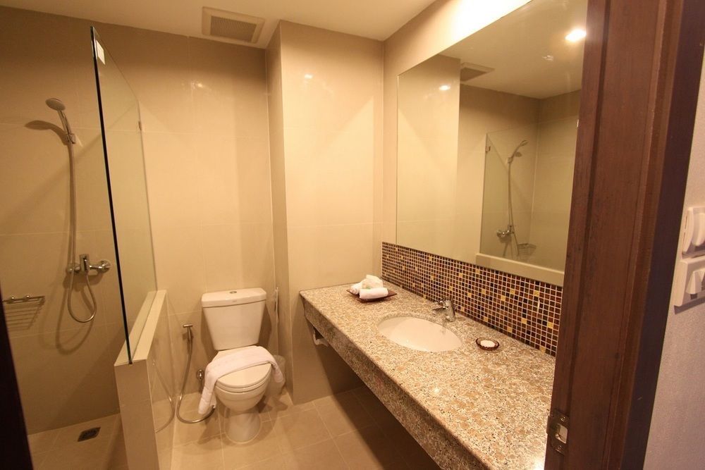 Hotel S Tara Grand Surat Thani Exteriér fotografie